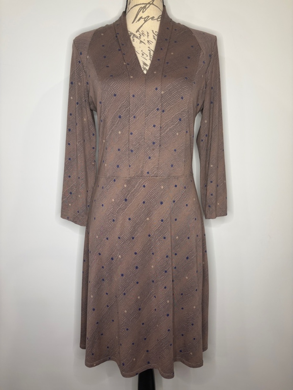 Lolë active travel lifestyle dress Eco Tech stretch jersey knit mocha print M